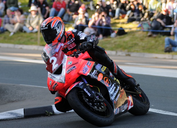 Ryan Farquhar in the 2012 Royal London 360 Superstock TT (Stephen Davison/Pacemaker Press International)